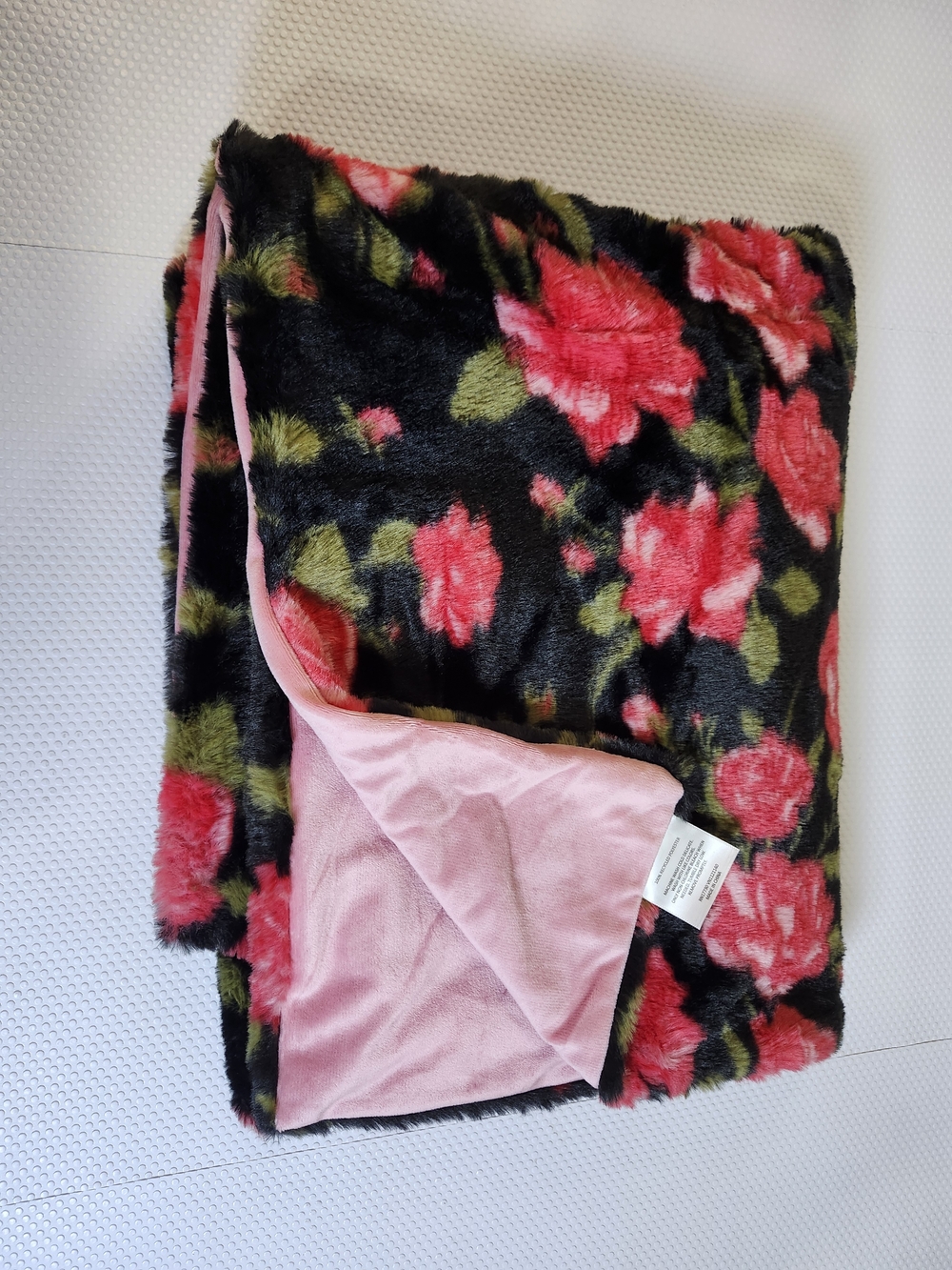 Floral Plush Throw Blanket - Pink & Black New Without Tag
